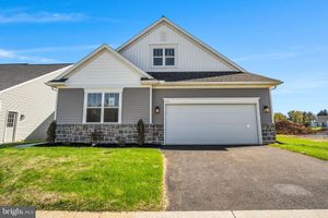 117 BELLFLOWER AVE, ANNVILLE, PA