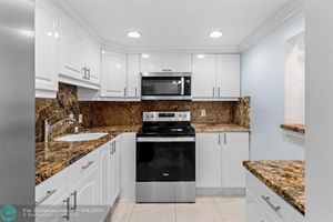 1084 HARWOOD F # 1084, DEERFIELD BEACH, FL