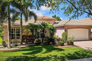 8918 MAJORCA BAY DR, LAKE WORTH, FL
