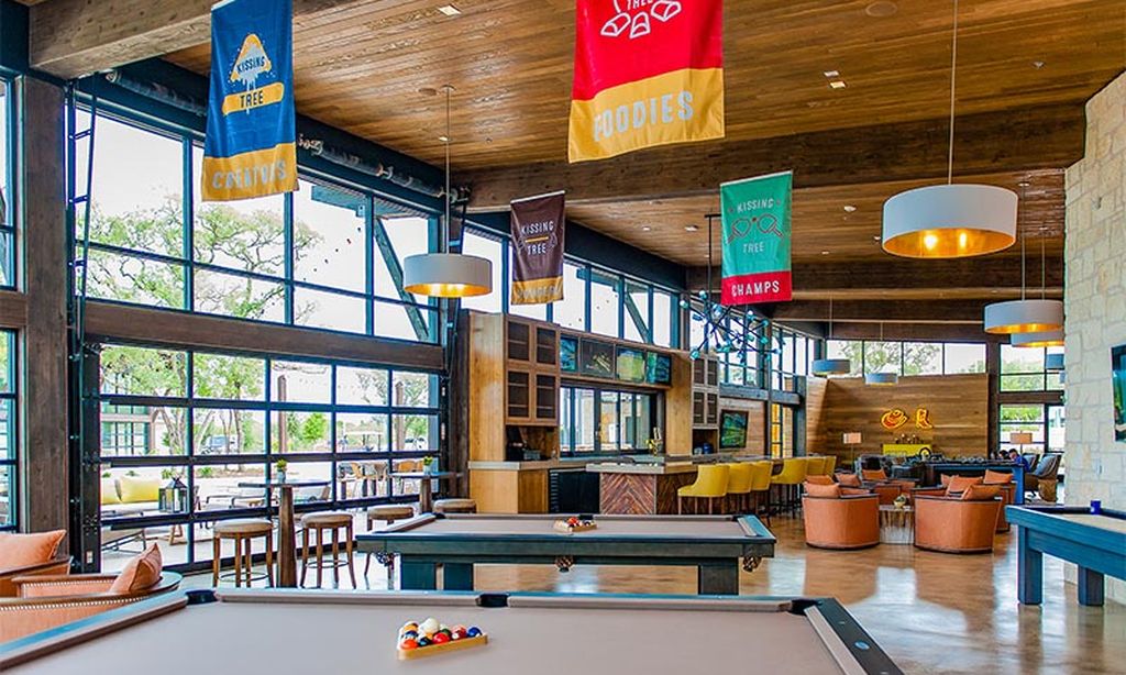 Independence Hall Bar & Lounge