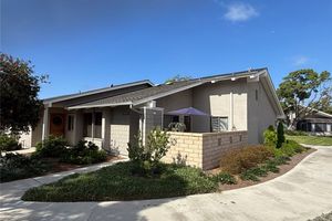 8565 LARKHALL CIR 802C, HUNTINGTON BEACH, CA