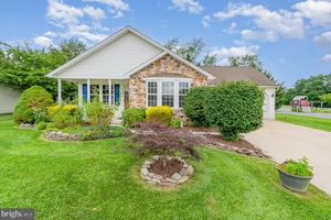 38 LANTERN LN, SHIPPENSBURG, PA