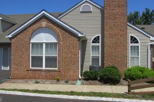 18 WOOLSEY CT, PENNINGTON, NJ