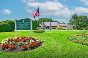 704 CABOT CT, SAINT JAMES, NY
