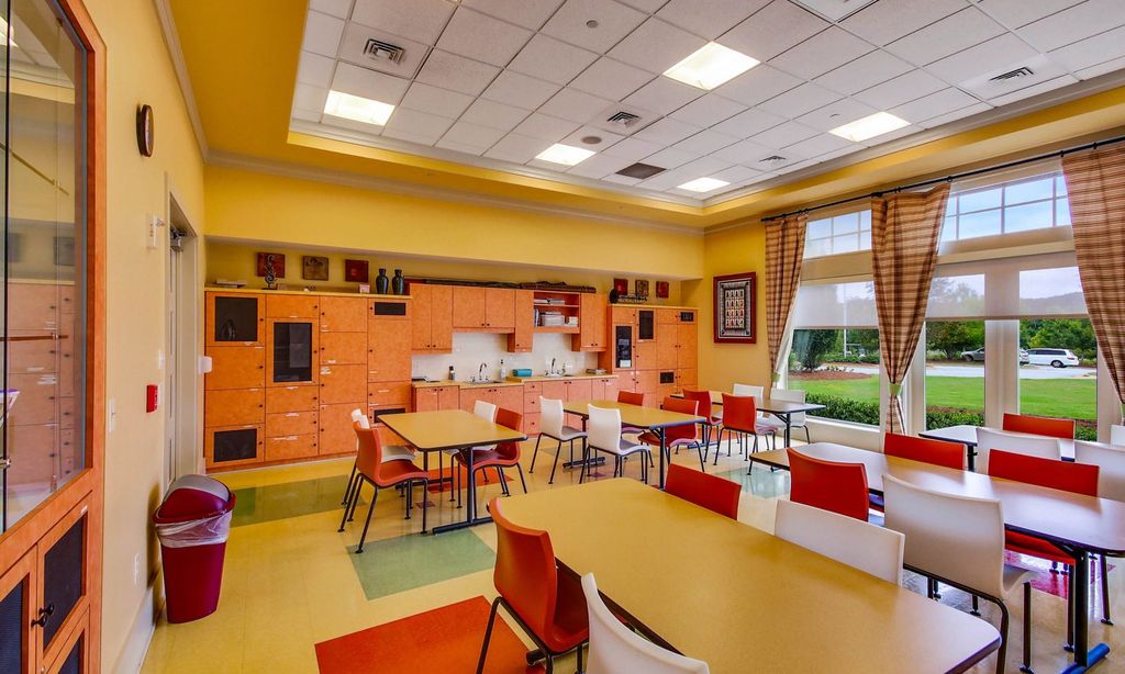 Arts & Crafts Studio