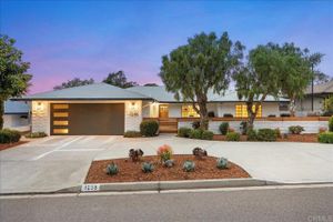 1238 SAN JULIAN DR, SAN MARCOS, CA