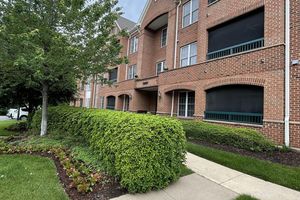 13891 CHELMSFORD DR APT 201, GAINESVILLE, VA