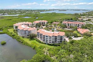 5450 EAGLES POINT CIR 405, SARASOTA, FL