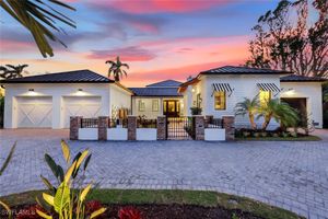 424 SPINNAKER DR, NAPLES, FL