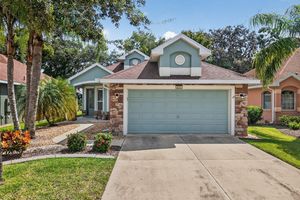 8252 BRIDGEPORT BAY CIR, MOUNT DORA, FL