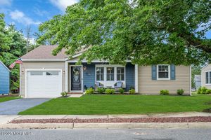 30 NOSTRAND DR, TOMS RIVER, NJ