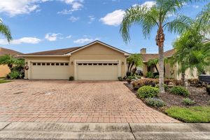 1584 VIENNA SQUARE DR, WINTER HAVEN, FL