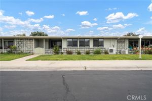1670 INTERLACHEN RD APT 43J, SEAL BEACH, CA