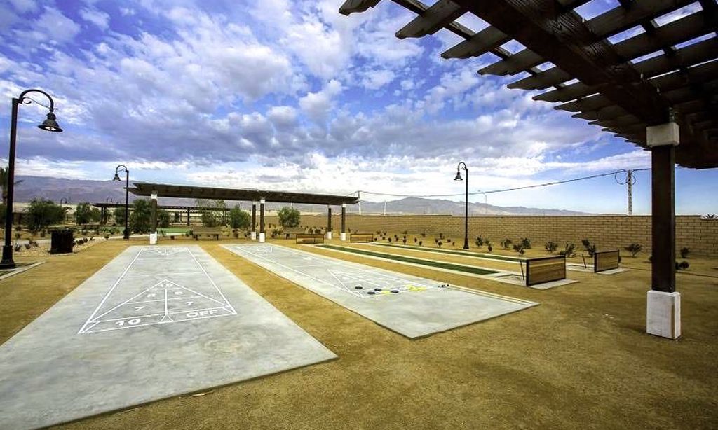 2 Shuffleboard Courts