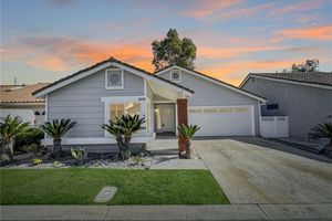 23516 VILLENA, MISSION VIEJO, CA