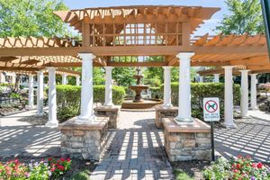 370 VICTORIA DR, BRIDGEWATER, NJ