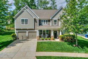 135 CANOE POLE LN, MOORESVILLE, NC