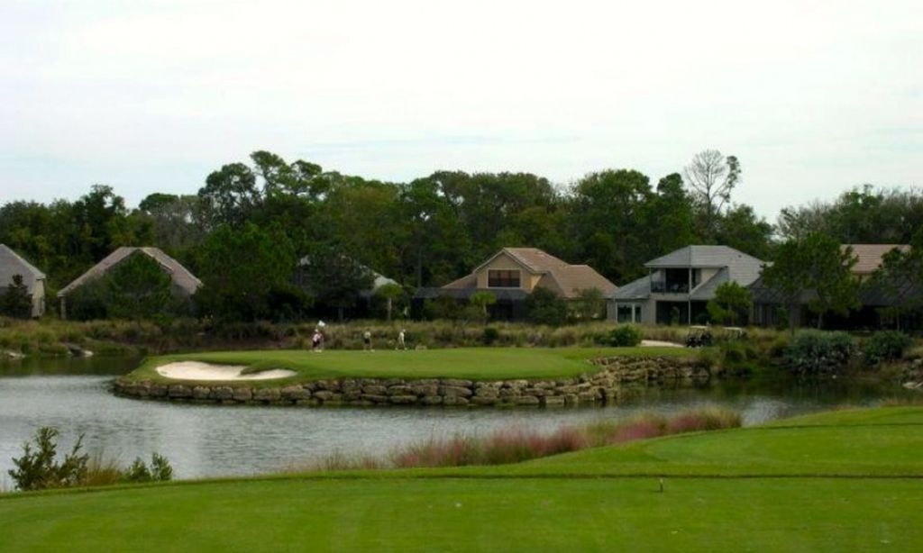 Picturesque Lake Views