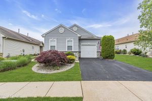 4 SAXONY CIR, MANCHESTER, NJ