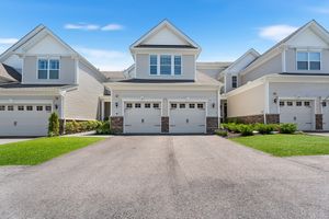 27 RICHARDSON DR # 27, MILLIS, MA