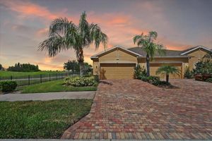 821 CHIPPER DR, SUN CITY CENTER, FL