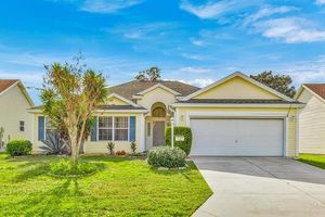 528 CARRERA DR, LADY LAKE, FL