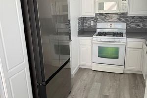 8565 TRINITY CIR 824D, HUNTINGTON BEACH, CA