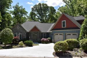 311 CARRIAGE CREST DR, HENDERSONVILLE, NC