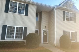 1082 SAVOY DR, MELVILLE, NY