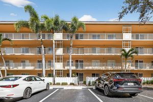 5749 GEMSTONE CT APT 107, BOYNTON BEACH, FL