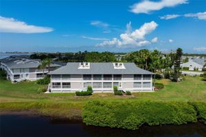 1103 EDGEWATER CIR # 1103, BRADENTON, FL