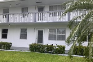 236 CHATHAM L, WEST PALM BEACH, FL