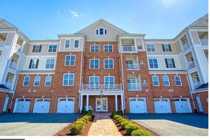 44589 YORK CREST TER APT 300, ASHBURN, VA