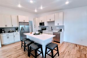4927 GREENWICH WAY, HIGHLANDS RANCH, CO