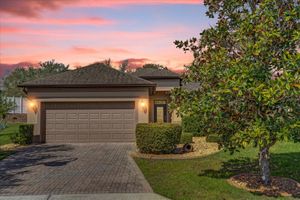 556 GRANDE DR, DAVENPORT, FL