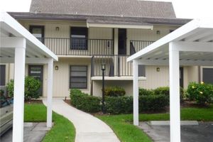 30 PLANTATION DR 104, VERO BEACH, FL