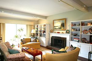 575A VILLAGE ST, SOUTHBURY, CT
