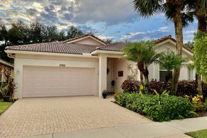 9762 SANDPIPER LN, WEST PALM BEACH, FL
