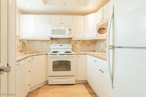 325 CHARLEMAGNE BLVD C107, NAPLES, FL