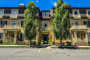 17 CROPSEY ST APT 1D, WARWICK, NY