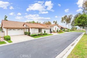 28133 ESPINOZA, MISSION VIEJO, CA