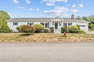 3705 PHEASANT LN, MIDDLEBORO, MA