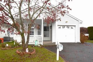 5157 VILLAGE CIR, BROOKHAVEN, NY