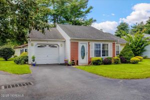 5 JAFFREYTON CLOSE, FREEHOLD, NJ