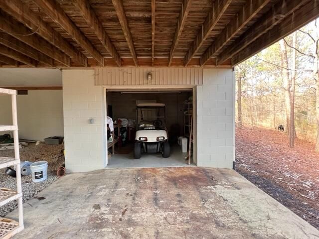image of property at 211 WILLOW Lane