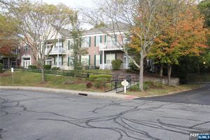 705 FOUR SEASONS DR, WAYNE, NJ