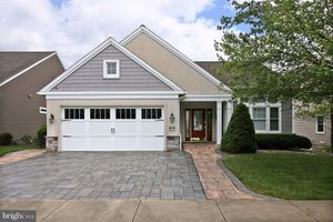 1055 STANFORD DR, LEBANON, PA
