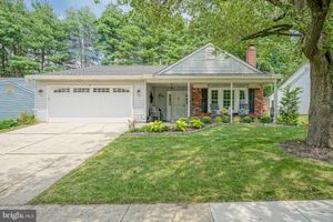 30 DEEP HOLLOW LN, COLUMBUS, NJ
