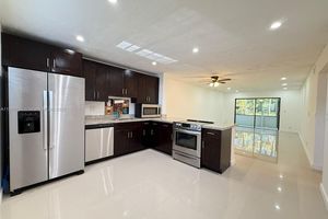 6095 N SABAL PALM BLVD APT 103, TAMARAC, FL