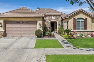 307 COACHMAN WAY, BAKERSFIELD, CA